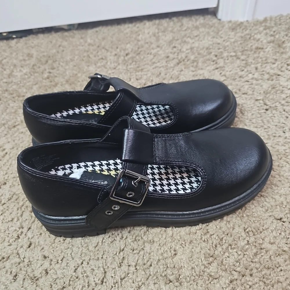 Seychelles‎ Black Kids School Shoes With Adjustable Buckle  Size 6